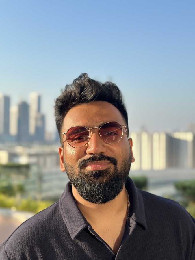 Portrait of Loveneesh Dhir